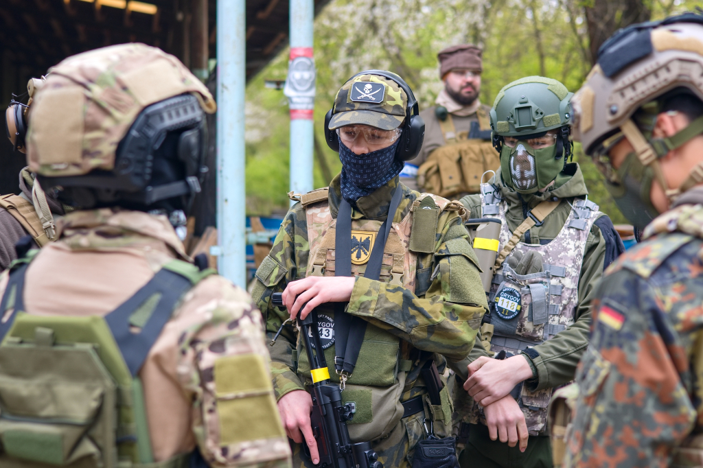 Kroužek airsoftu na misi Záchrana VIP v Grygově